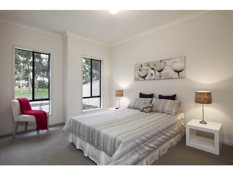 23 & 23a Hamilton Avenue, Warradale SA 5046