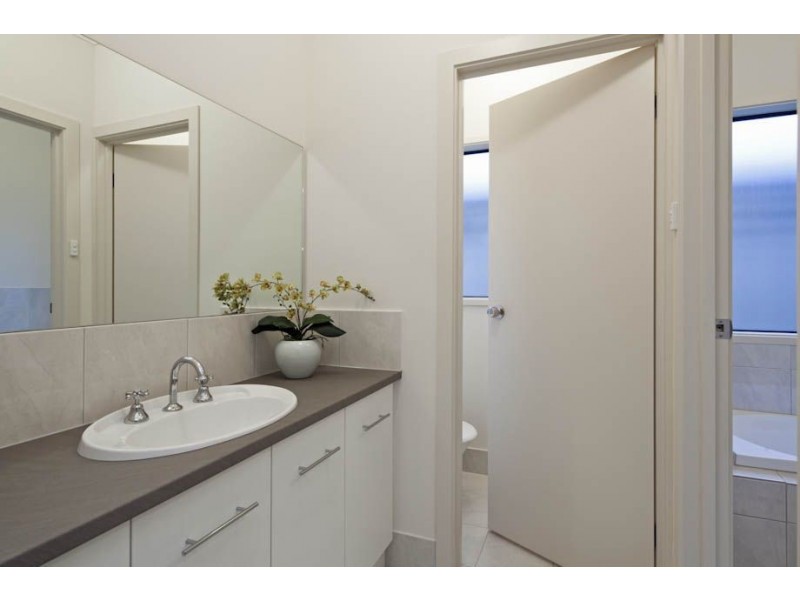 23 & 23a Hamilton Avenue, Warradale SA 5046