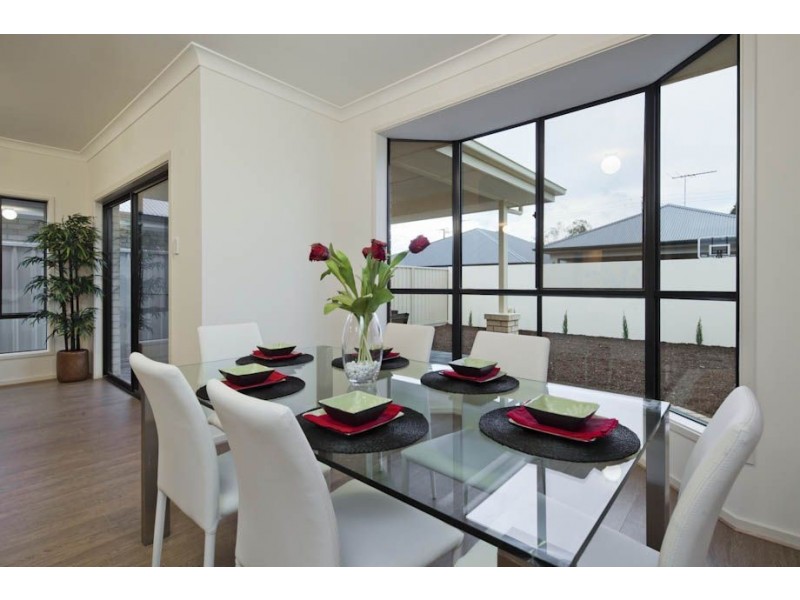 23 & 23a Hamilton Avenue, Warradale SA 5046