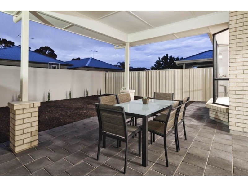 23 & 23a Hamilton Avenue, Warradale SA 5046