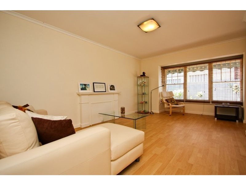 2/13 Third Avenue, Glenelg East SA 5045