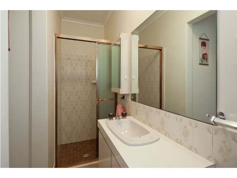 25 Newcombe Avenue, West Lakes Shore SA 5020