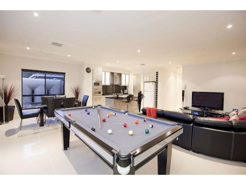 25 Sunlake Place, Tennyson SA 5022