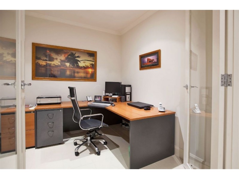 25 Sunlake Place, Tennyson SA 5022