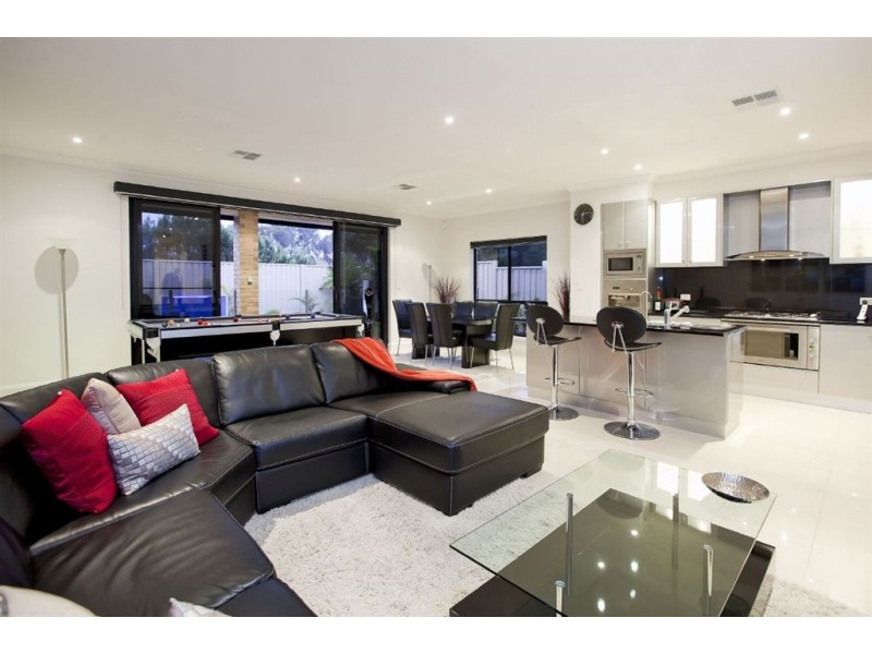 25 Sunlake Place, Tennyson SA 5022