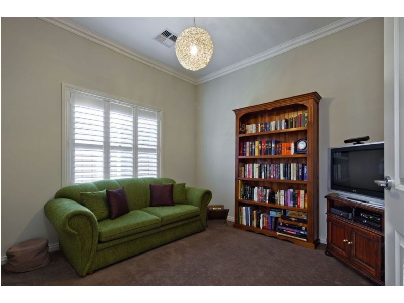 9 Horsley Drive, Kidman Park SA 5025