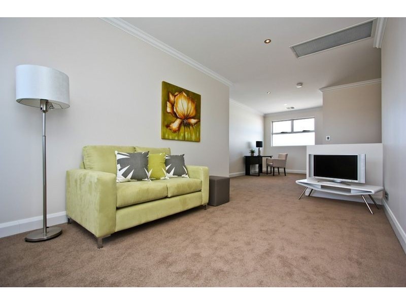 14a High Street, Glenelg SA 5045