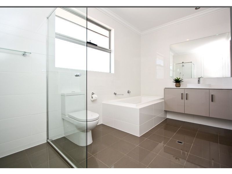 14a High Street, Glenelg SA 5045