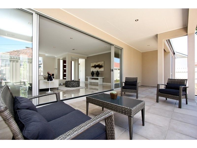 14a High Street, Glenelg SA 5045
