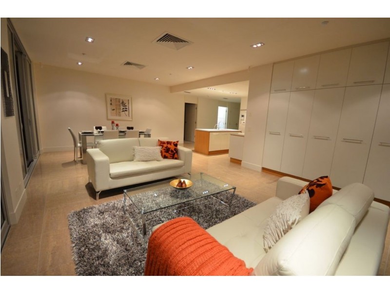 4.2 North Esplanade, Glenelg North SA 5045