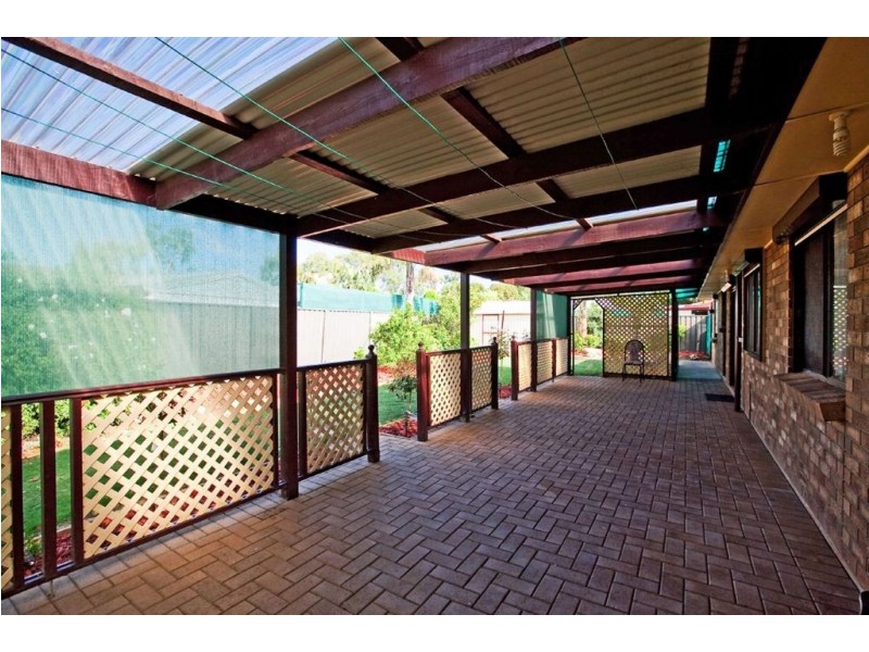 13 Burstall Court, Parafield Gardens SA 5107