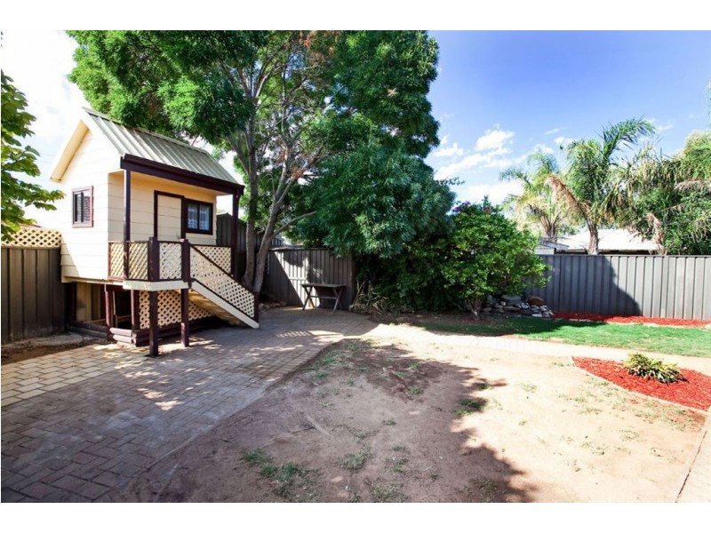 13 Burstall Court, Parafield Gardens SA 5107