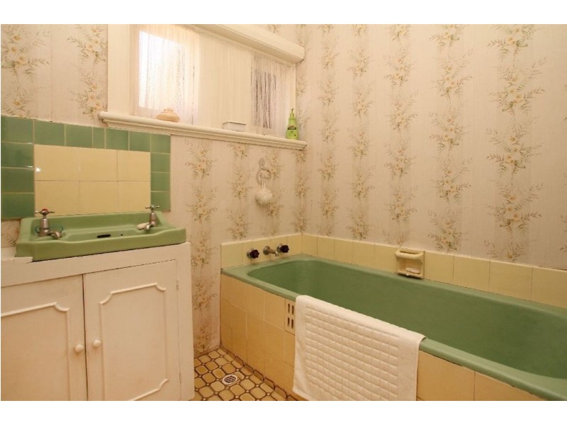 26 Shirley Avenue, Woodville West SA 5011