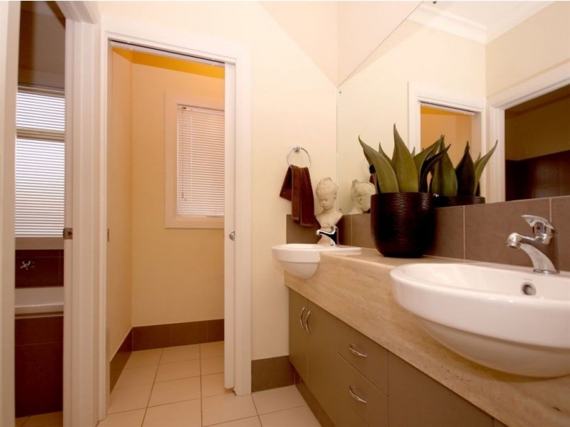 5 Lacebark Court, Flagstaff Hill SA 5159