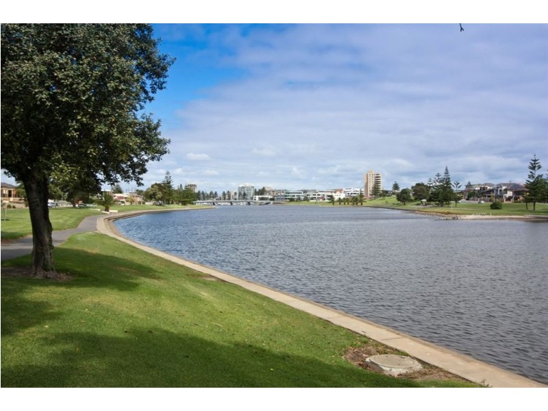 49 Adelphi Crescent, Glenelg North SA 5045