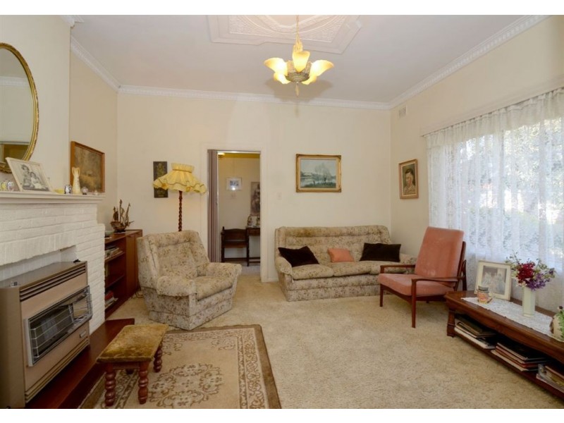 14 Shirley Avenue, Woodville West SA 5011