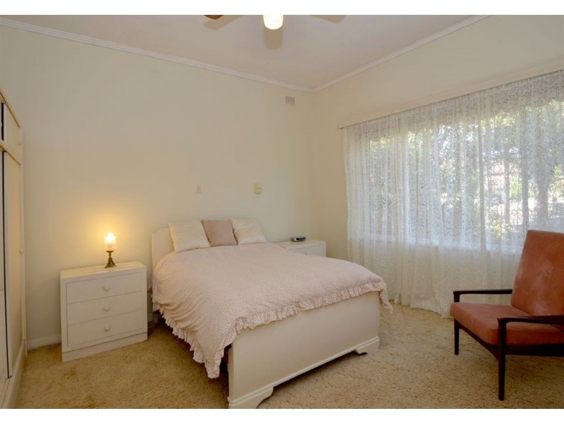 14 Shirley Avenue, Woodville West SA 5011