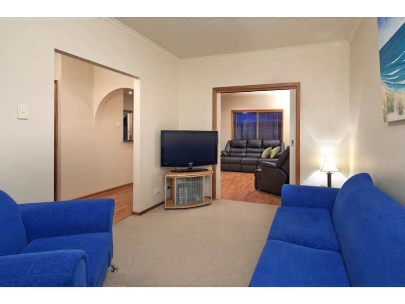 12A Bolingbroke Avenue, Fulham Gardens SA 5024