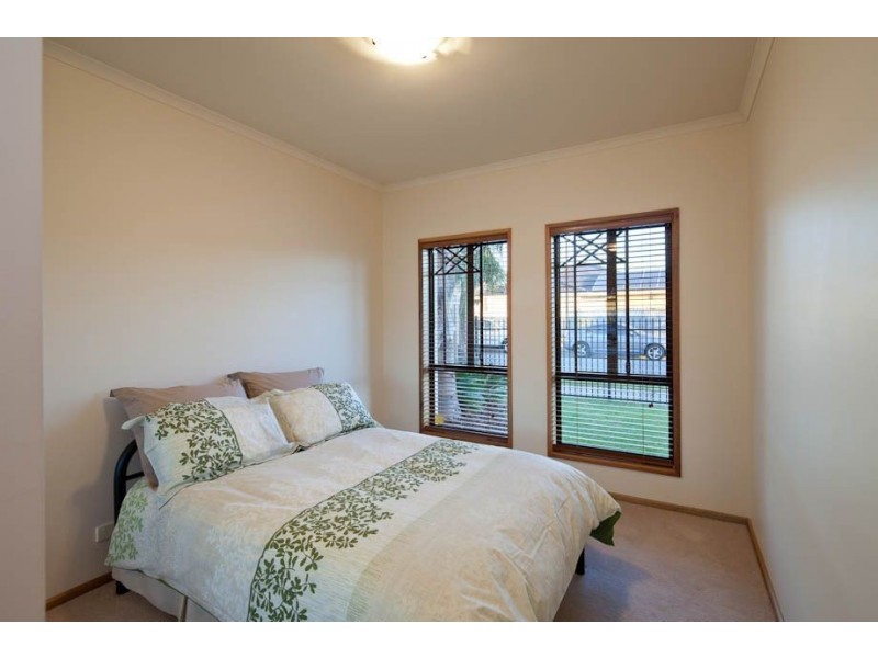 12A Bolingbroke Avenue, Fulham Gardens SA 5024