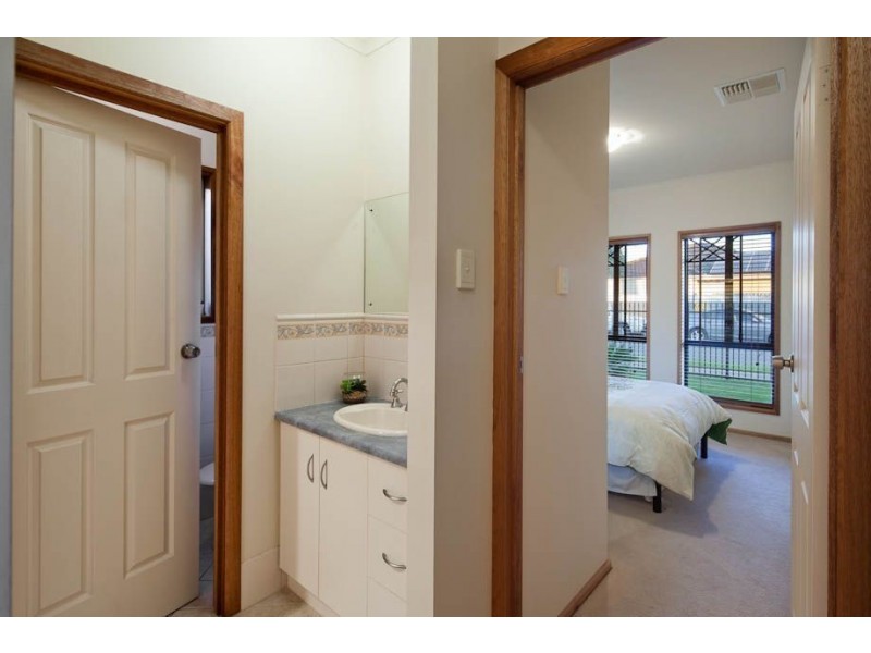 12A Bolingbroke Avenue, Fulham Gardens SA 5024