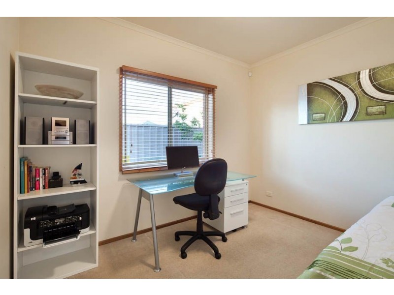 12A Bolingbroke Avenue, Fulham Gardens SA 5024