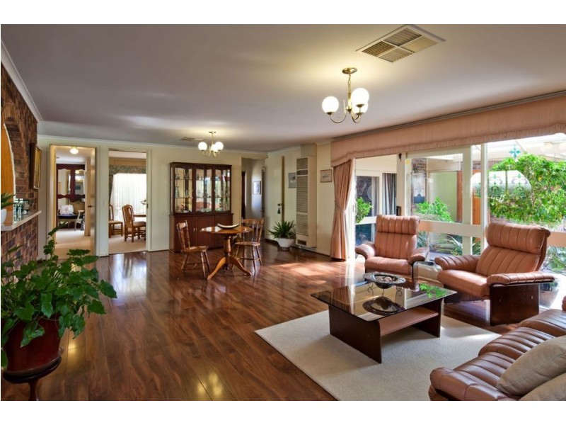 11 Elmwood Avenue, Fulham Gardens SA 5024