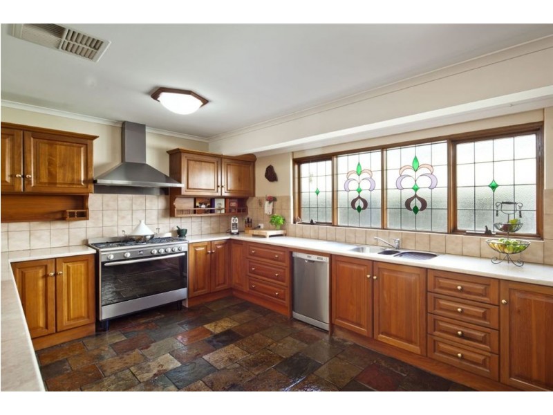 11 Elmwood Avenue, Fulham Gardens SA 5024