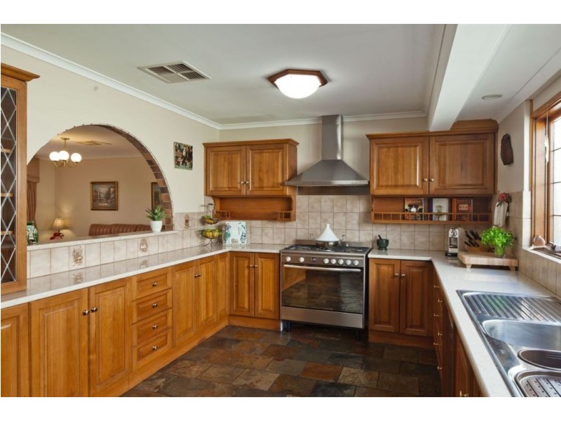 11 Elmwood Avenue, Fulham Gardens SA 5024