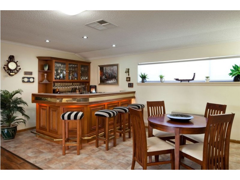11 Elmwood Avenue, Fulham Gardens SA 5024