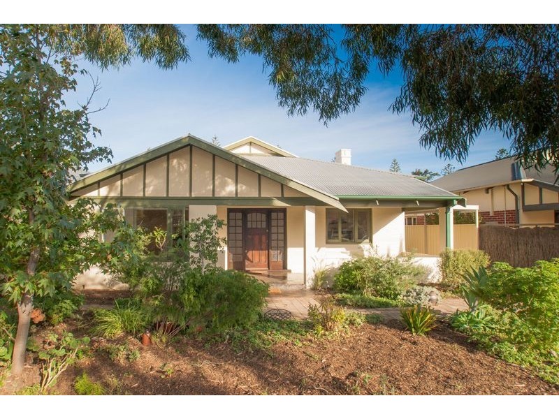 32 Golflands Terrace, Glenelg North SA 5045