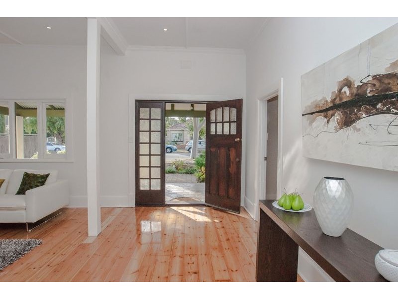32 Golflands Terrace, Glenelg North SA 5045