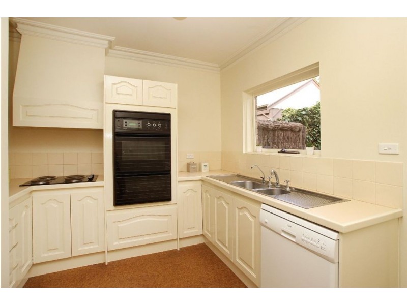 3/2 Spence Avenue, Myrtle Bank SA 5064