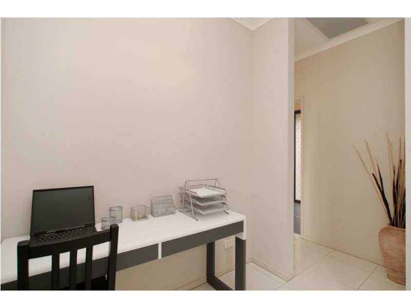 4 Cameron Avenue, Findon SA 5023