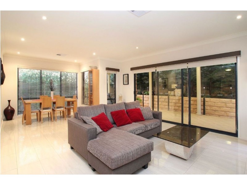 16 Mariner Avenue, Seacliff Park SA 5049