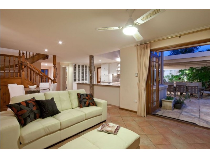 16 Capri Close, West Lakes SA 5021