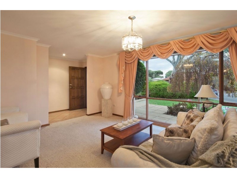 16 Capri Close, West Lakes SA 5021