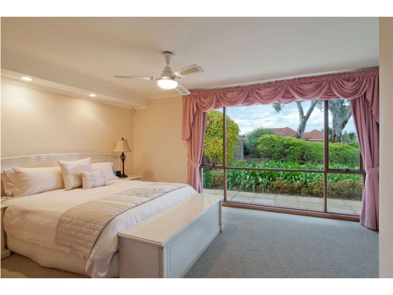 16 Capri Close, West Lakes SA 5021