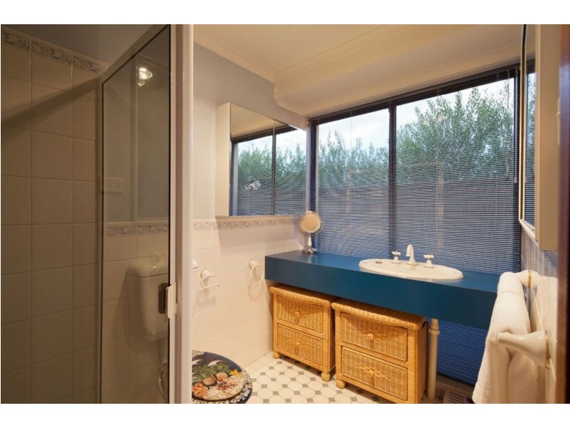 16 Capri Close, West Lakes SA 5021