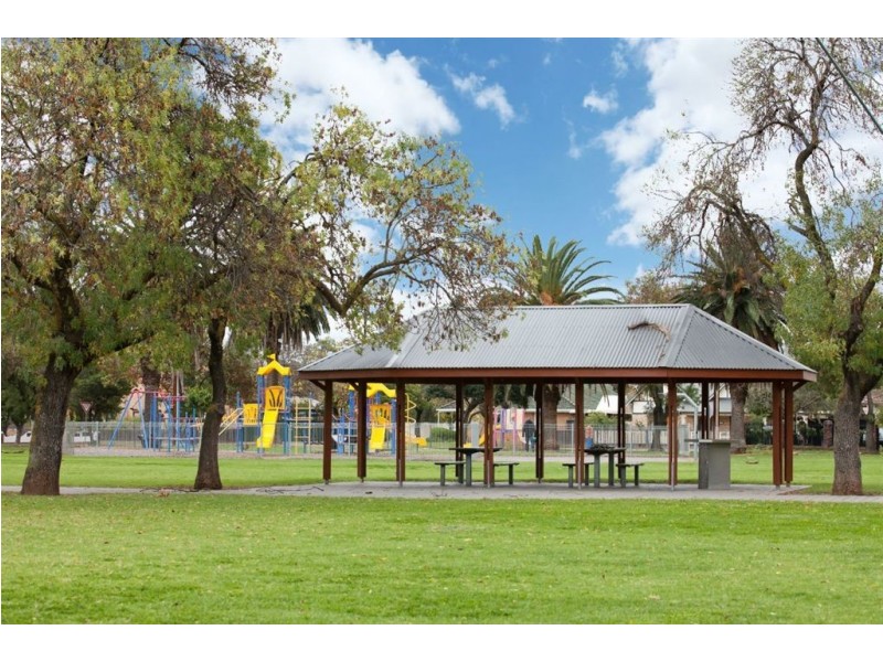 12 & 12a Young Street, Glenelg East SA 5045