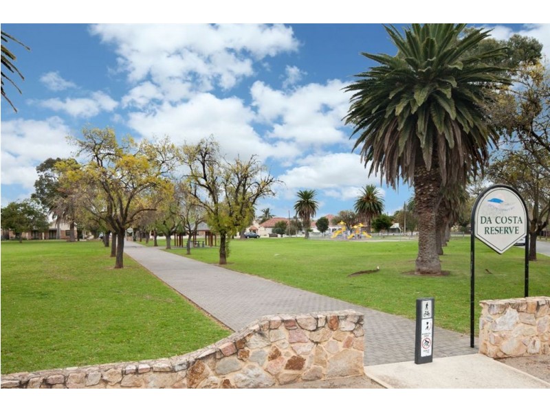 12 & 12a Young Street, Glenelg East SA 5045