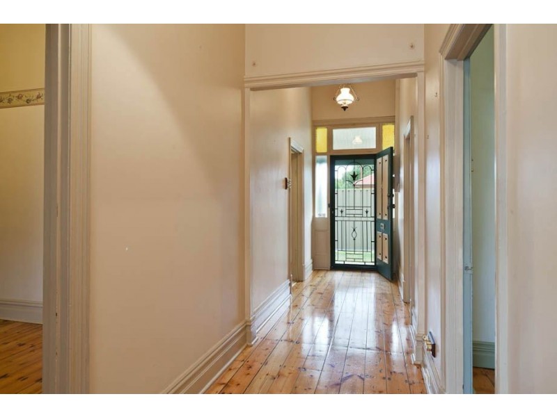 18 Peterhead Street, Largs Bay SA 5016