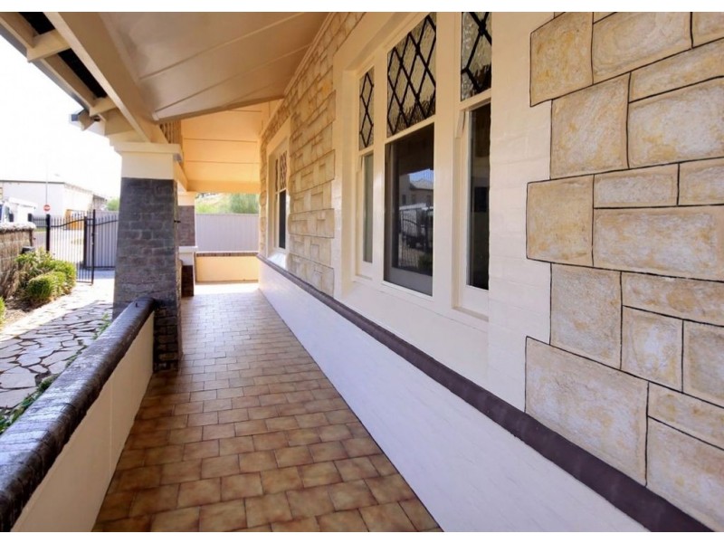 4 South Street, Henley Beach SA 5022