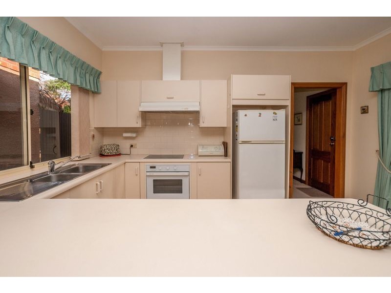2/1 Inwood Avenue, Glenelg North SA 5045