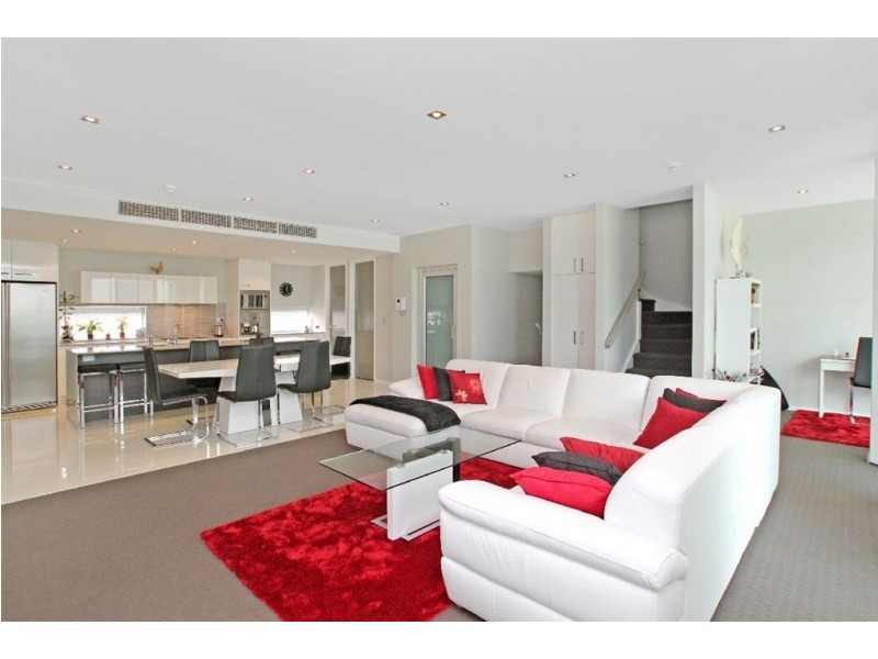 18/12-14 Adelphi Terrace, Glenelg North SA 5045