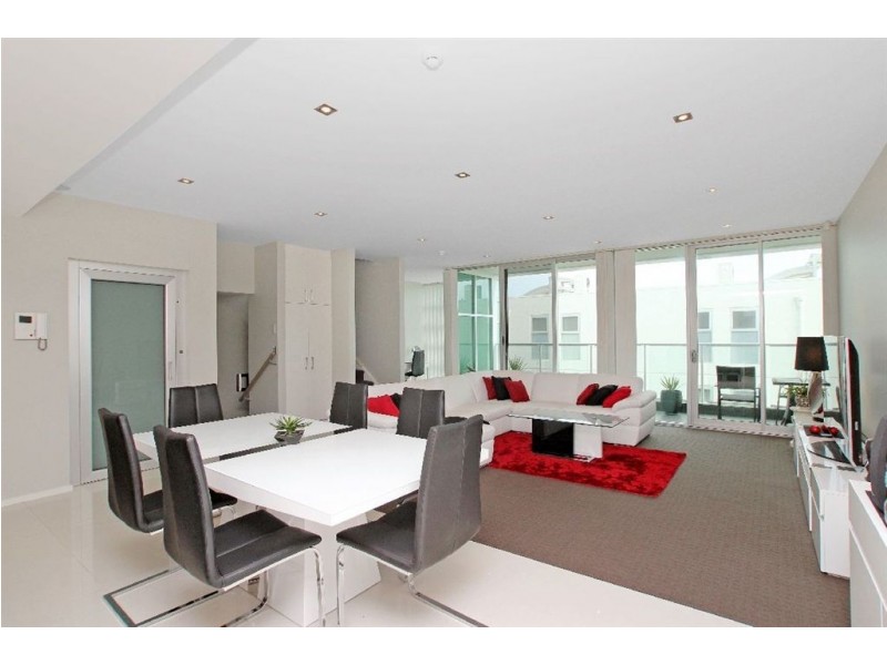 18/12-14 Adelphi Terrace, Glenelg North SA 5045