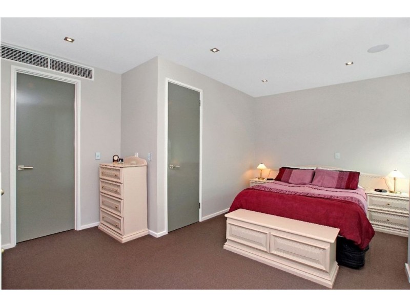 18/12-14 Adelphi Terrace, Glenelg North SA 5045