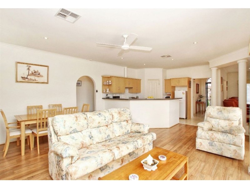 11 Gilbert Road, Somerton Park SA 5044