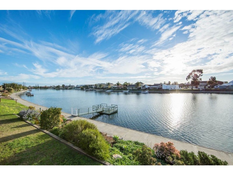 25 Anthea Court, West Lakes SA 5021