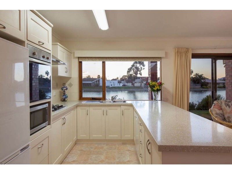 25 Anthea Court, West Lakes SA 5021