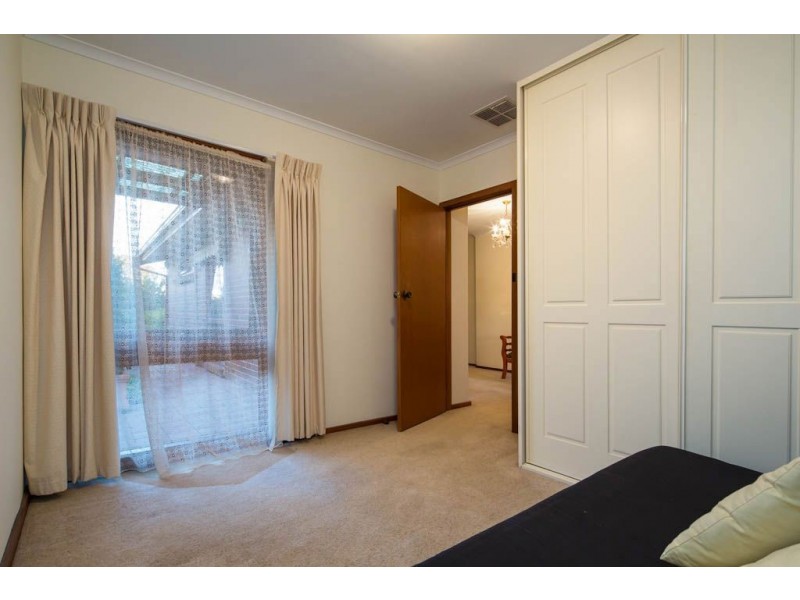 25 Anthea Court, West Lakes SA 5021